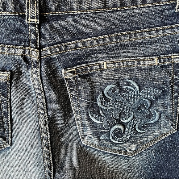 Paige Women's Hidden Hills Raw Hem High Rise Denim Jean Shorts Size 28 - Picture 7 of 13